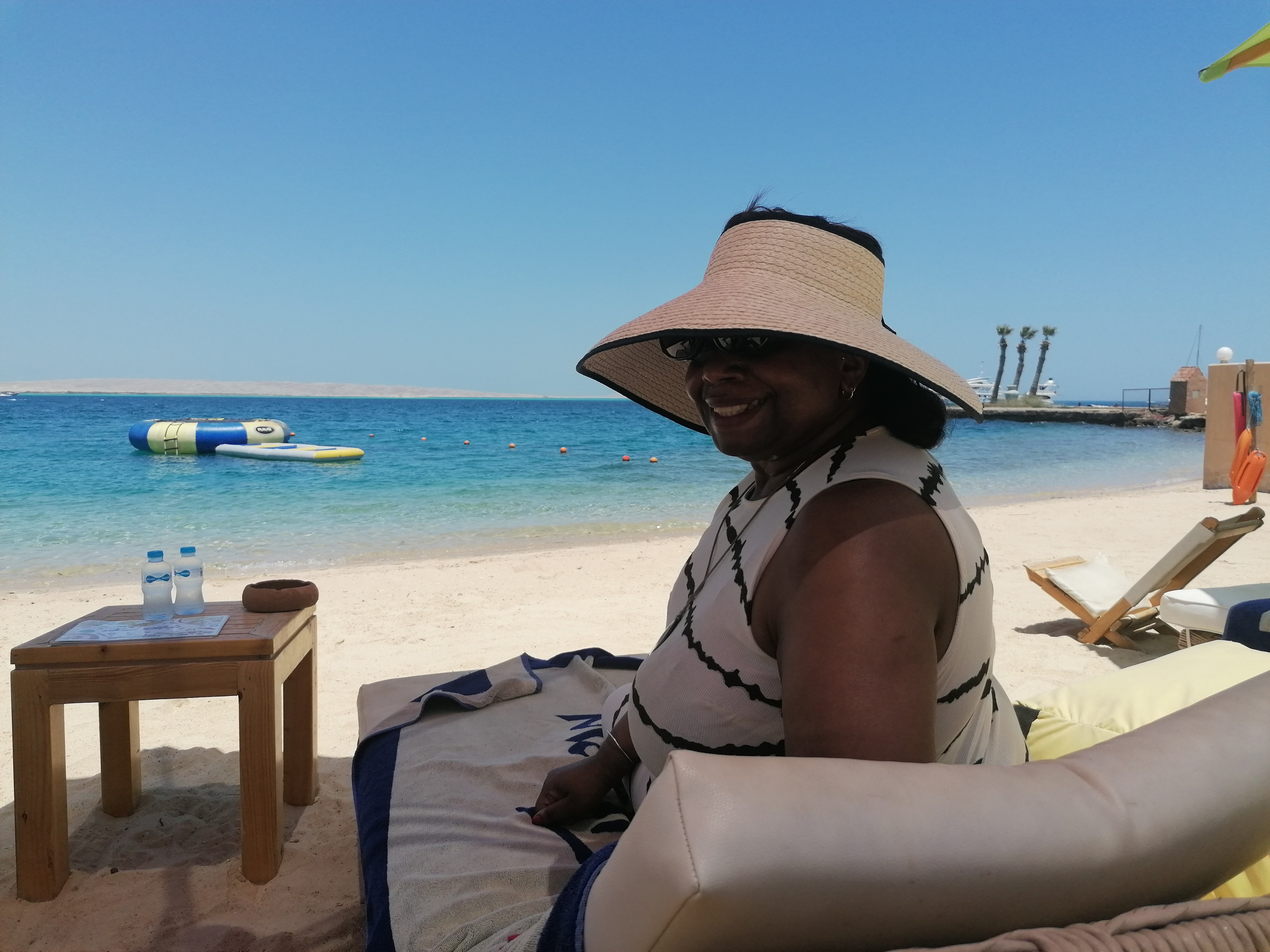 Day on the beach - with juices - healing retreats egypt